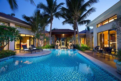 luxury hotels in Sanya