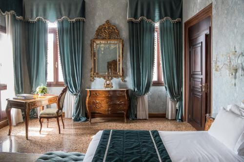 luxury hotels in Venice