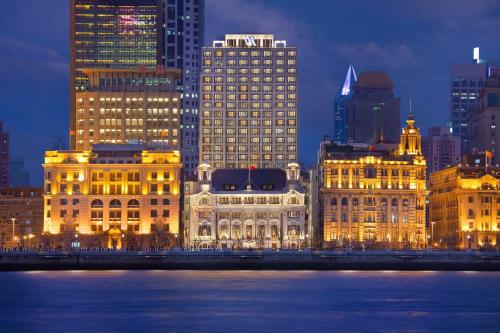 luxury hotels in Shanghai Province