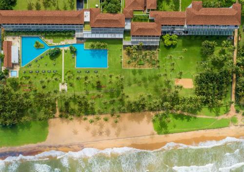 luxury hotels in Kalutara District