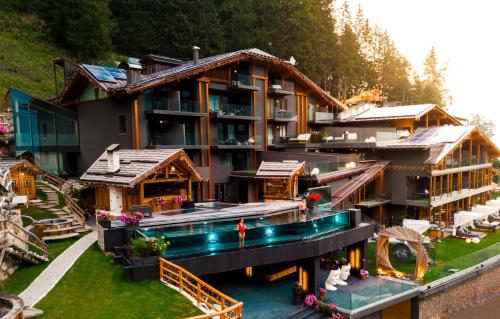 luxury hotels in Tonale