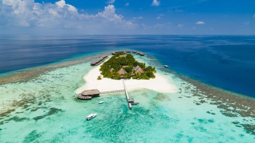 luxury hotels in Dhangethi