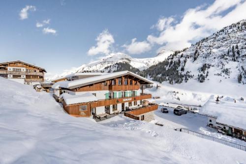 luxury hotels in Arlberg