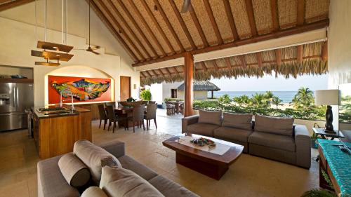 luxury hotels in Guerrero