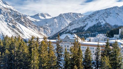 luxury hotels in Arosa