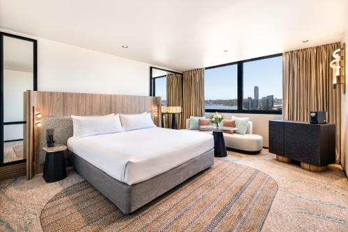 luxury hotels in Perth Region