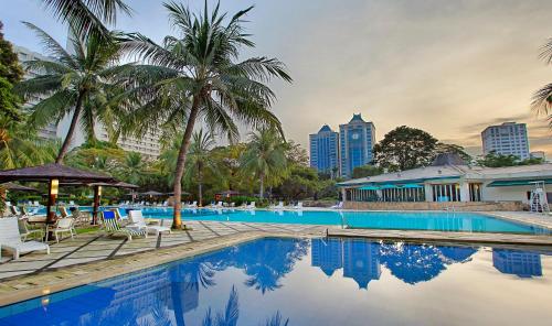 luxury hotels in Jakarta Province