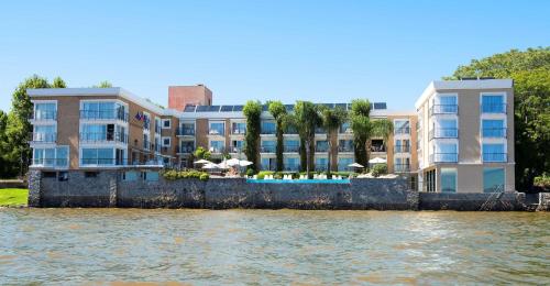 luxury hotels in Colonia Del Sacramento