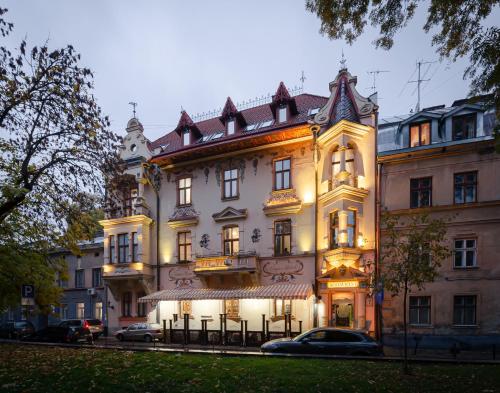 luxury hotels in Lviv