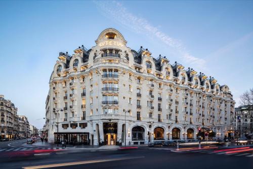 luxury hotels in Paris