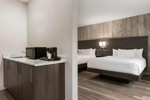 Days Inn by Wyndham Saint John