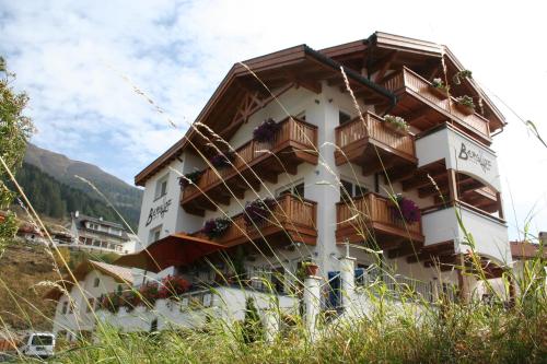 luxury hotels in Tyrol West