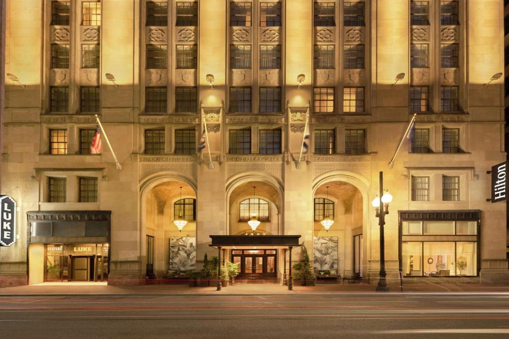 Hilton New Orleans/St. Charles Avenue