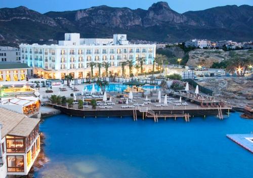 luxury hotels in Southern Cyprus