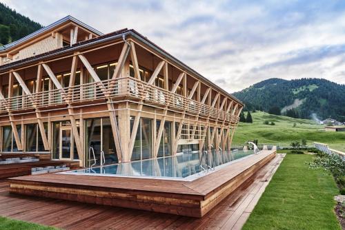 luxury hotels in Oberstaufen