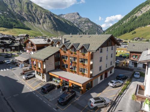 luxury hotels in Alta Valtellina