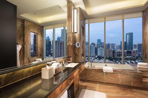 luxury hotels in Guangzhou Area