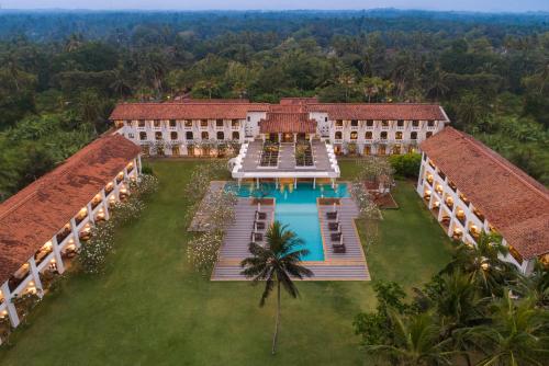 luxury hotels in Kalutara District