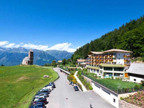 luxury hotels in Avelengo