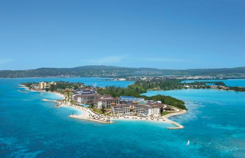 luxury hotels in Montego Bay Coast