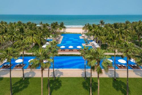 luxury hotels in Da Nang