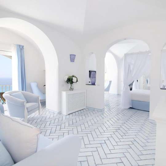 luxury hotels in Positano