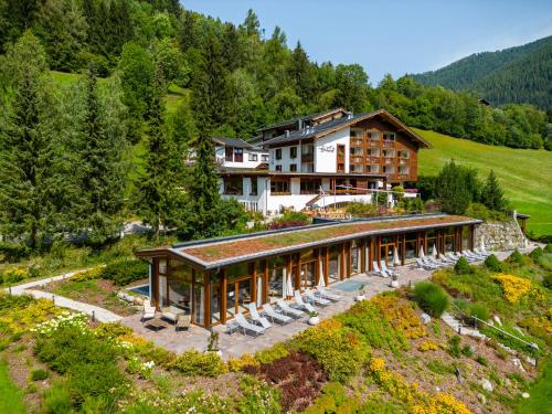 luxury hotels in Bad Kleinkirchheim - Nock Mountains National Park