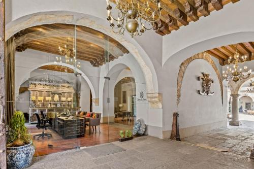 luxury hotels in Central Mexico