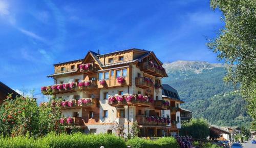 luxury hotels in Alta Valtellina