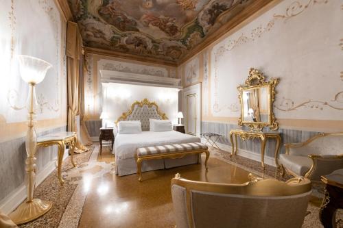 luxury hotels in Venice