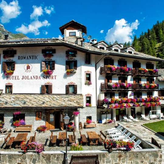 luxury hotels in Champoluc