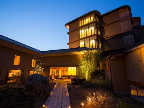 luxury hotels in Hyogo