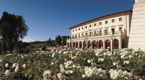 luxury hotels in Siena Area