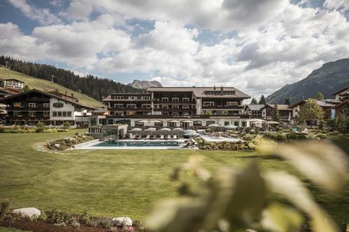 luxury hotels in Arlberg