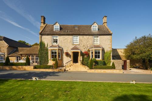 Dormy House Hotel
