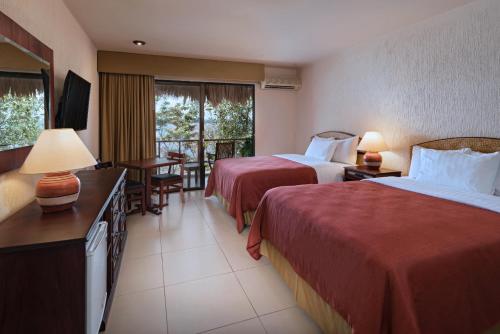 luxury hotels in San Ignacio