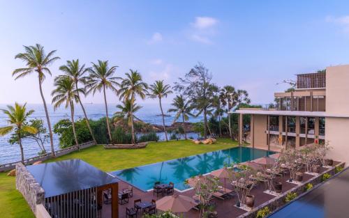 luxury hotels in Hikkaduwa