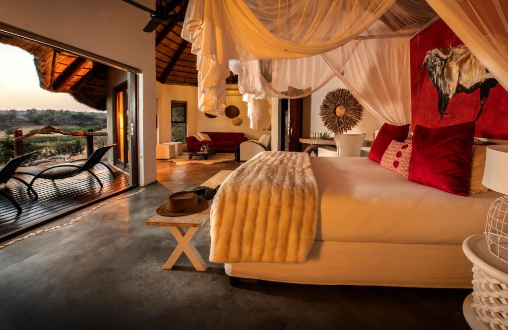 Pondoro Game Lodge