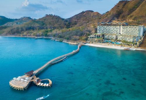 luxury hotels in Labuan Bajo