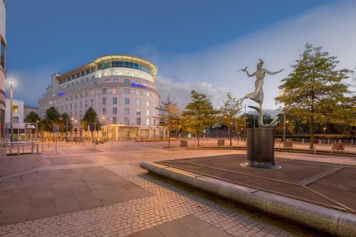 luxury hotels in Cardiff