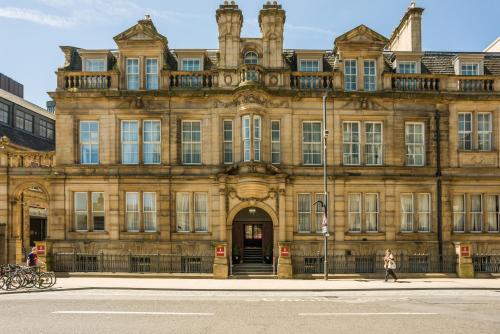 luxury hotels in Peak District