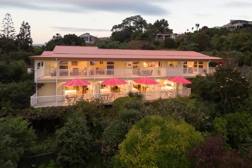 luxury hotels in North Island