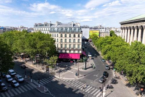 luxury hotels in 8Th Arrondissement