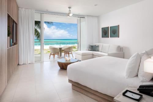 luxury hotels in Grace Bay