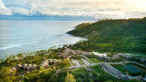 luxury hotels in Beau Vallon