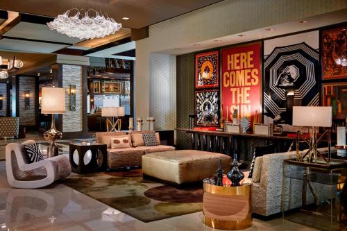 luxury hotels in Phoenix Area