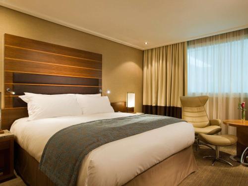 luxury hotels in Hillingdon