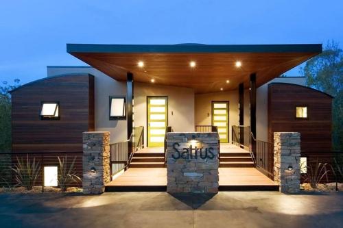 luxury hotels in Goldfields