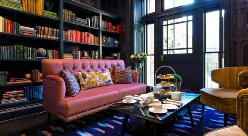 luxury hotels in Saint Pancras