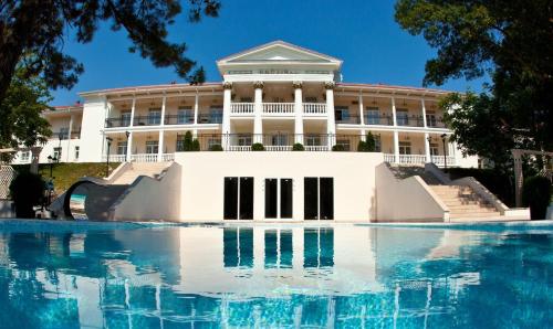 luxury hotels in Gelendzhik